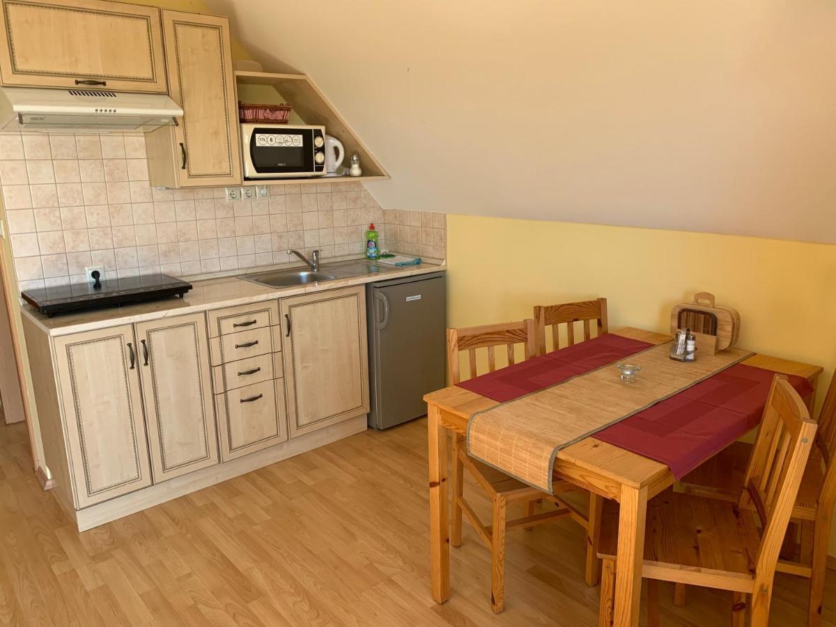 Holidaysport Haus Balatongyorok Ngoại thất bức ảnh