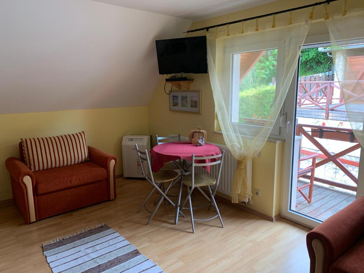 Holidaysport Haus Balatongyorok Ngoại thất bức ảnh