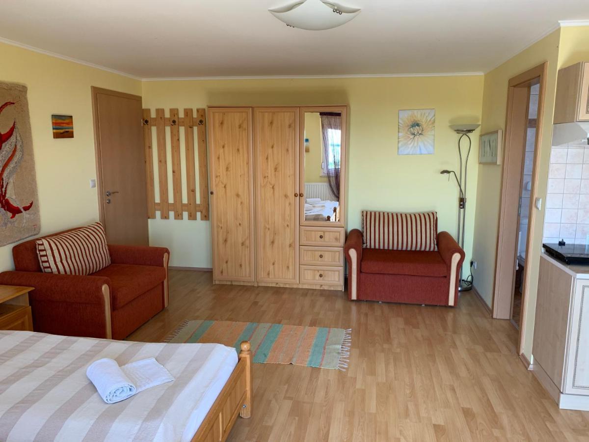 Holidaysport Haus Balatongyorok Ngoại thất bức ảnh