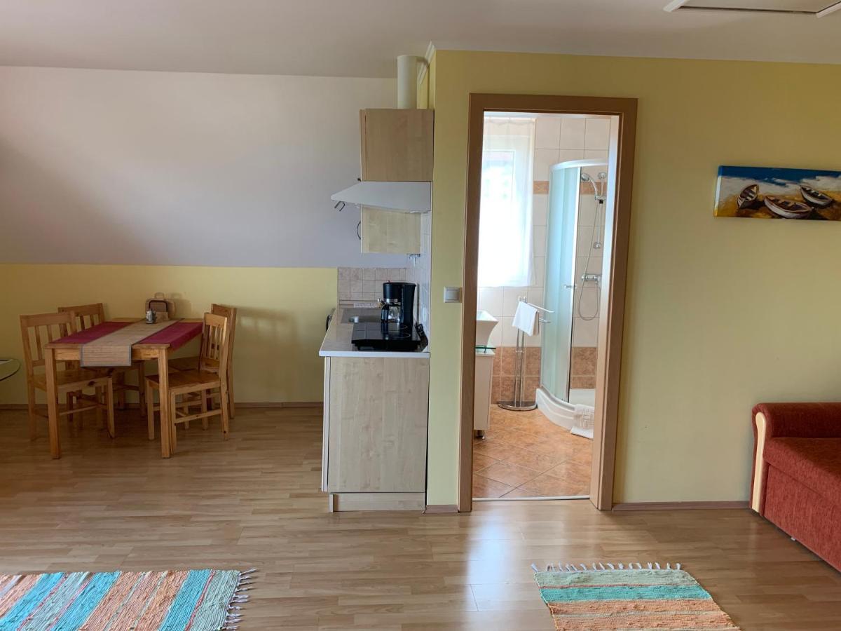 Holidaysport Haus Balatongyorok Ngoại thất bức ảnh