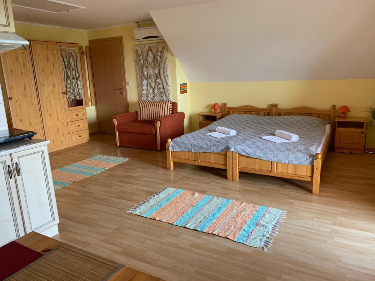 Holidaysport Haus Balatongyorok Ngoại thất bức ảnh