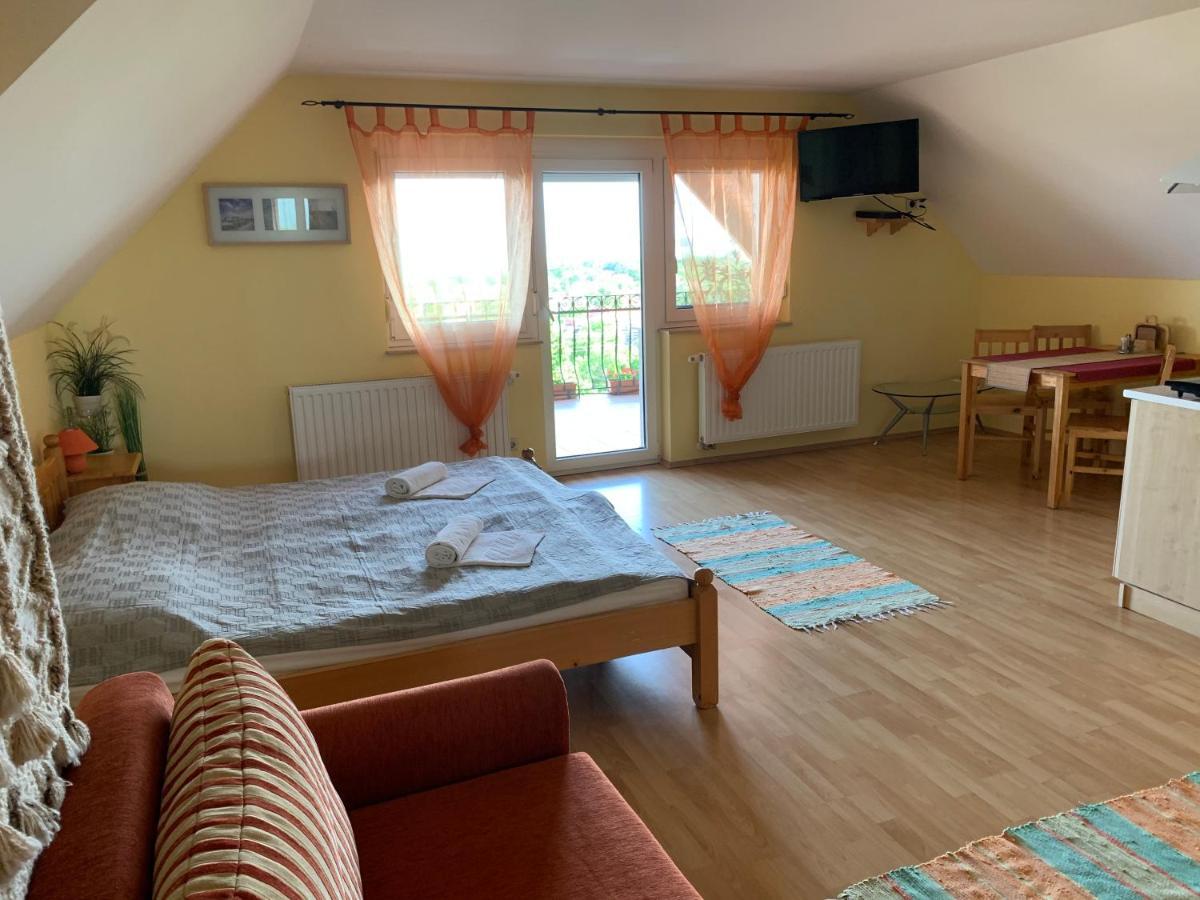 Holidaysport Haus Balatongyorok Ngoại thất bức ảnh